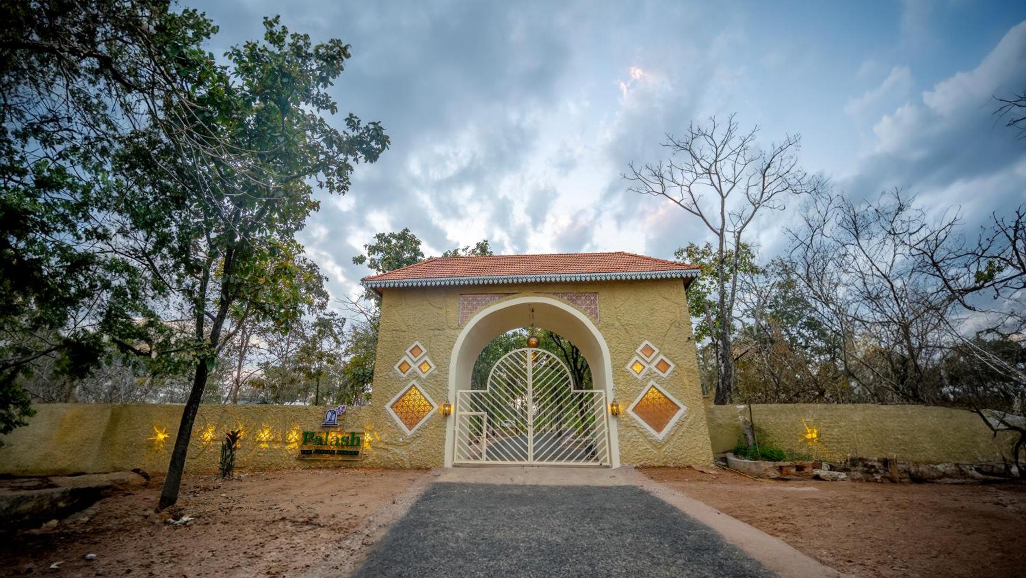 Palash The Jungle Resort Gondia Εξωτερικό φωτογραφία