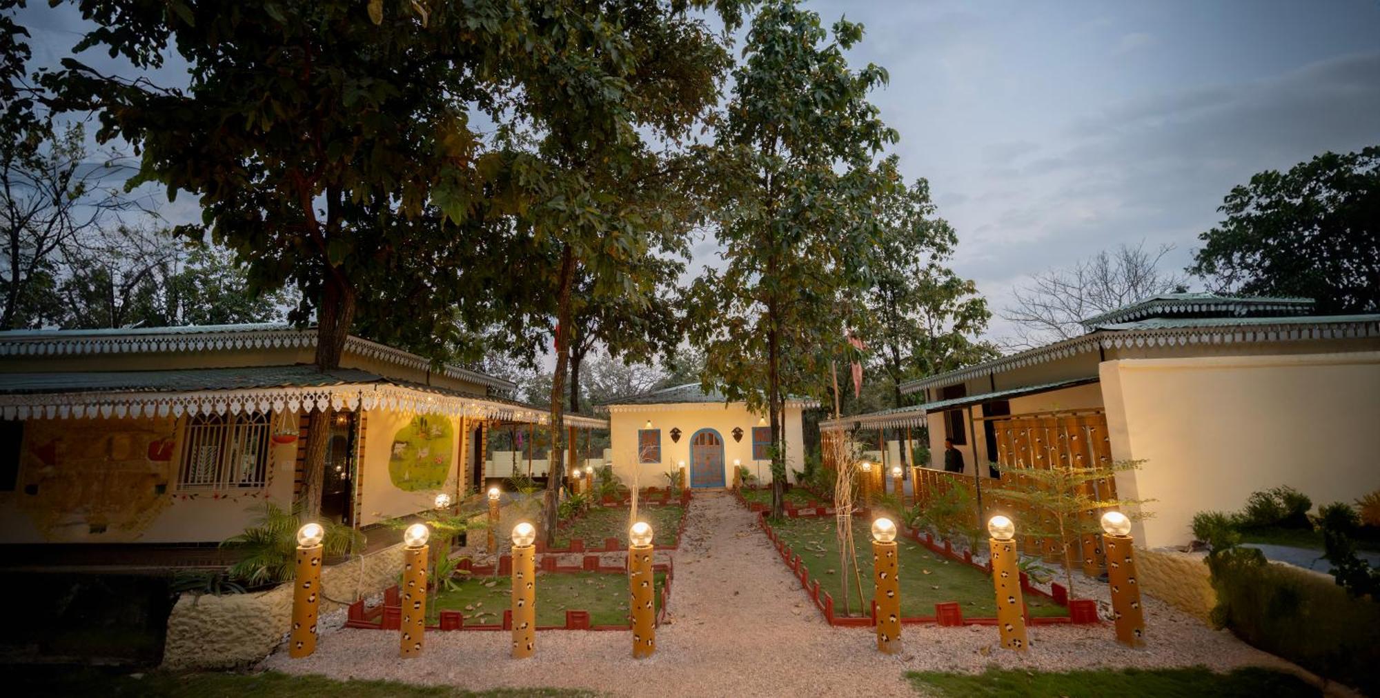 Palash The Jungle Resort Gondia Εξωτερικό φωτογραφία